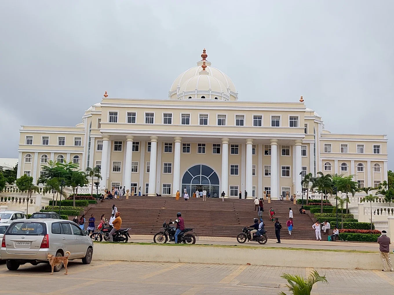 Sri Chamundeshwari Medical College Hospital & Research Institute